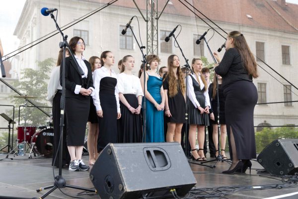 Kdo vystupoval na festivalu? Dětský pěvecký sbor při ZUŠ Jána Levoslava Belly
